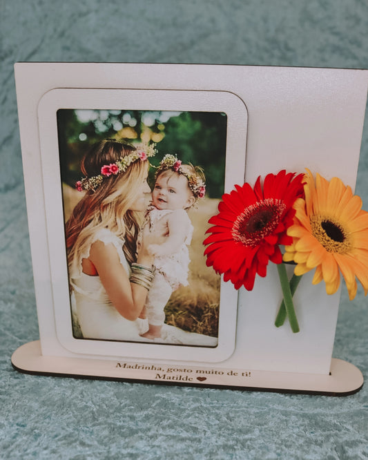 Moldura com Foto e suporte para flores